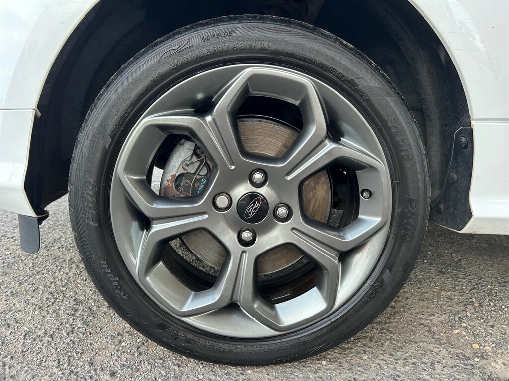 Ford Ecosport St-line White #15