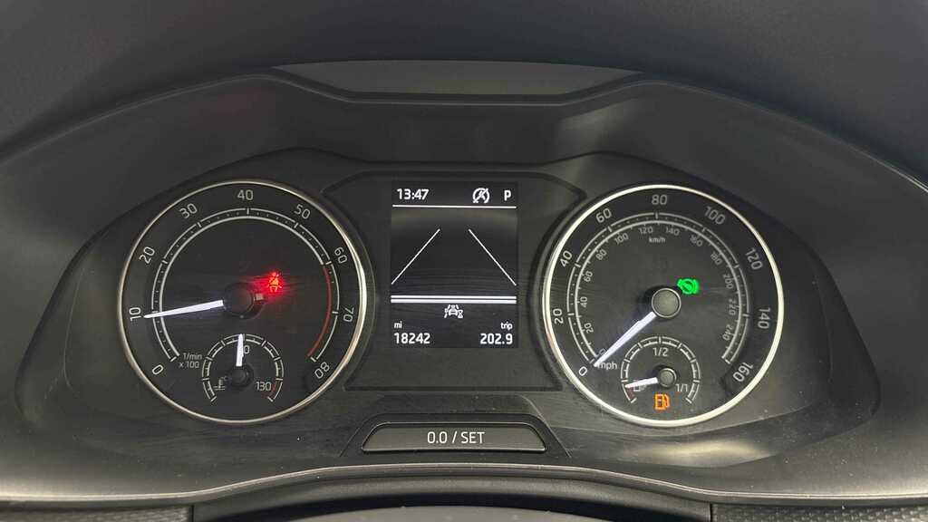 Skoda  Iv 85 Edition 82Kwh Red #8