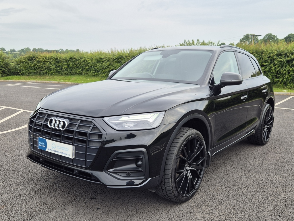 Audi Q5 2.0 Tdi Black #4
