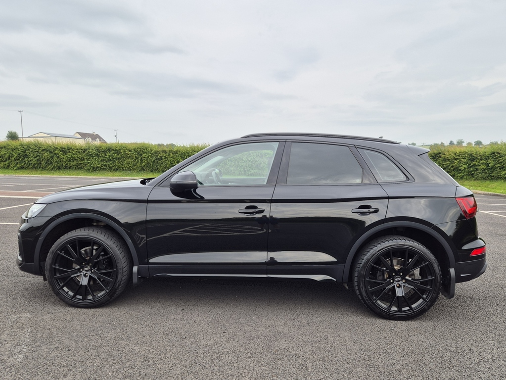 Audi Q5 2.0 Tdi Black #5
