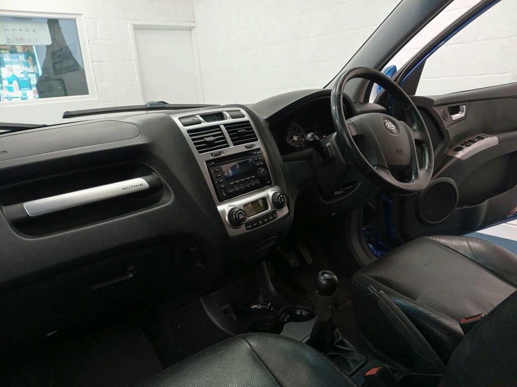 Kia Sportage  Silver #2
