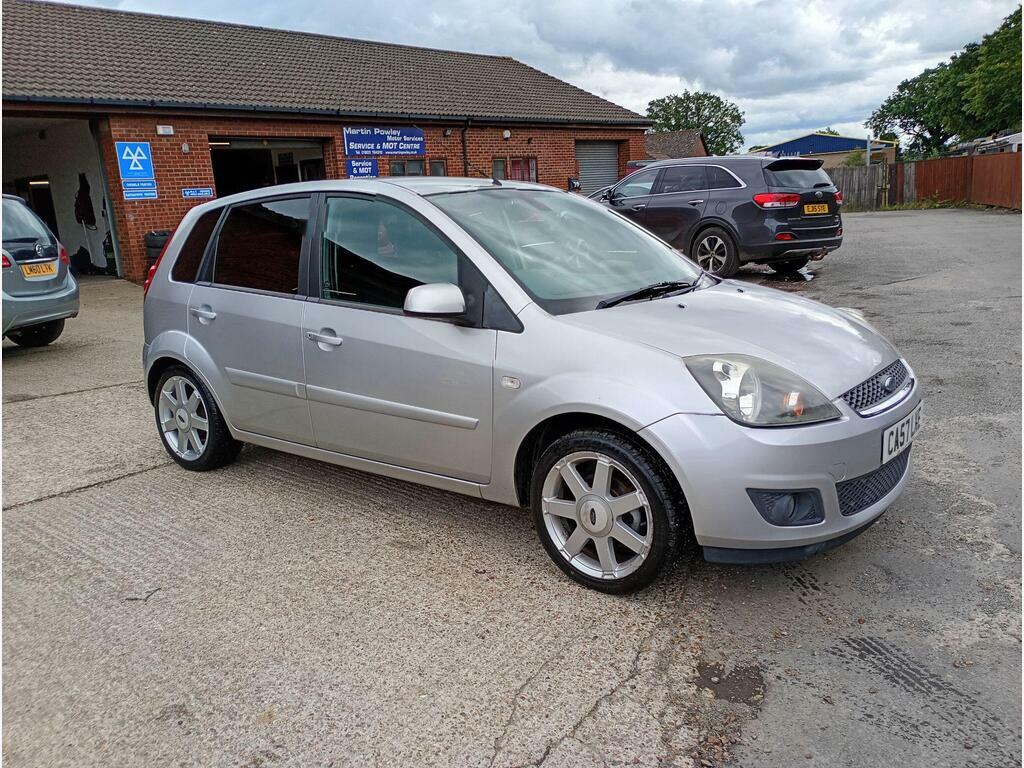 Ford Fiesta 1.25 Zetec Climate Silver #5