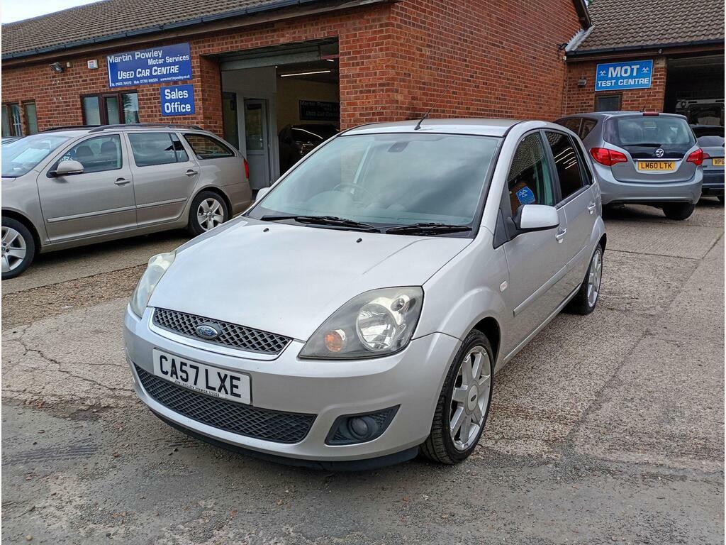 Ford Fiesta 1.25 Zetec Climate Silver #6