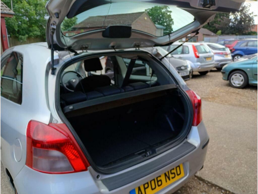 Toyota Yaris 1.3 T3 Multimode Silver #11