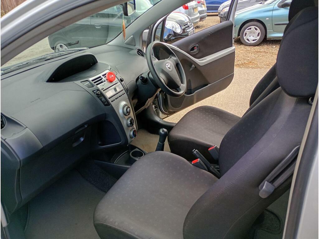 Toyota Yaris 1.3 T3 Multimode Silver #13