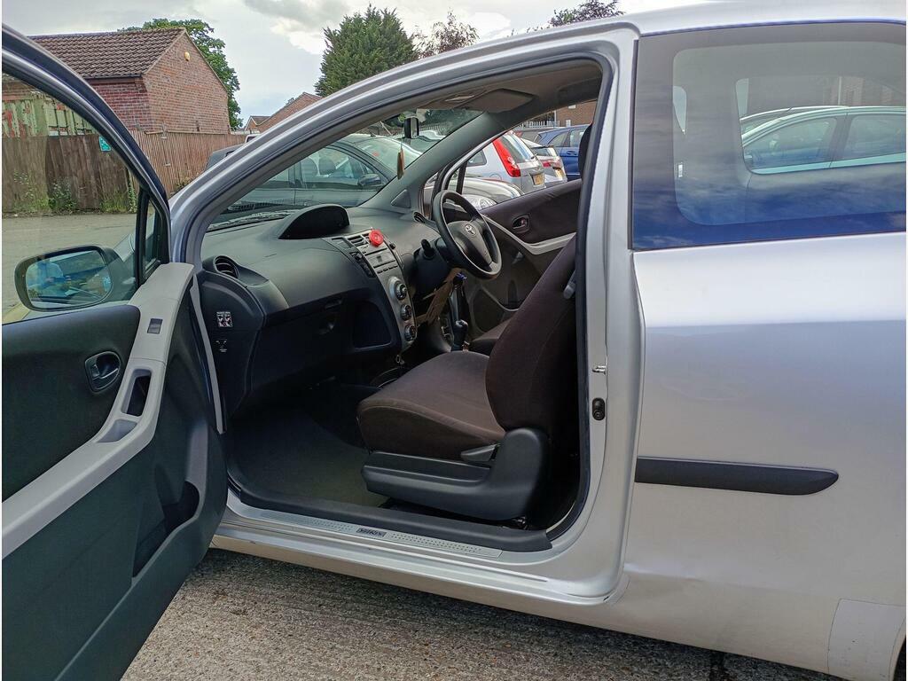 Toyota Yaris 1.3 T3 Multimode Silver #14