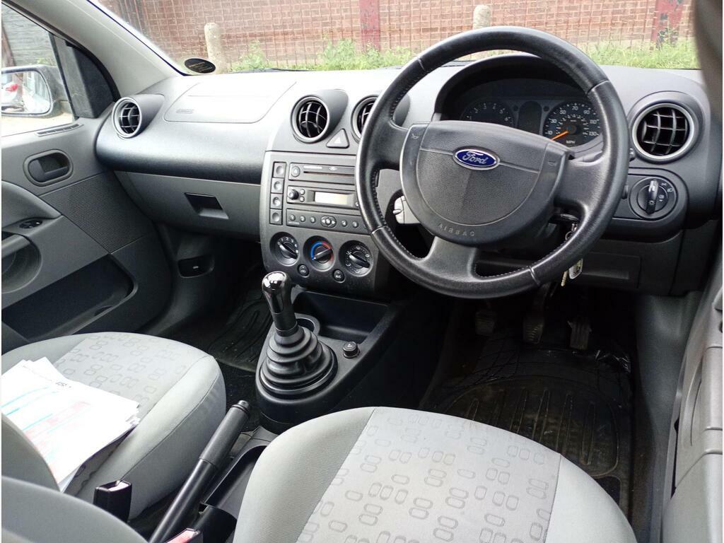 Ford Fiesta 2002 52 LX #6