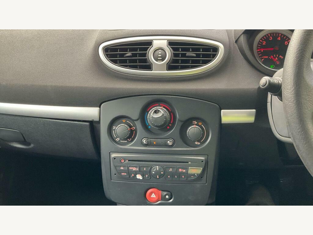 Renault Clio Hatchback Black #9