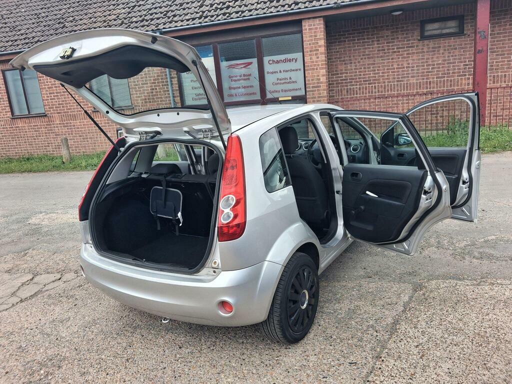 Ford Fiesta Hatchback 1.4 Red #21