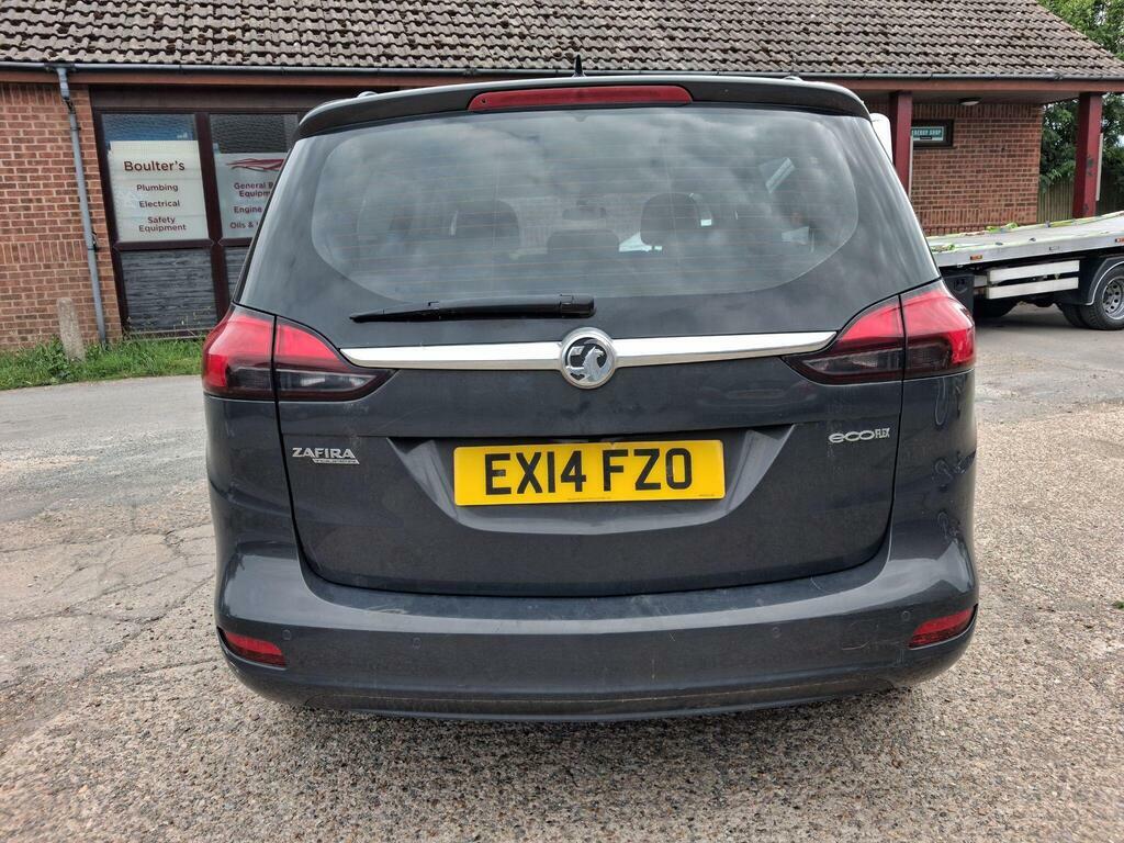 Vauxhall Zafira Tourer Sri Cdti Red #10
