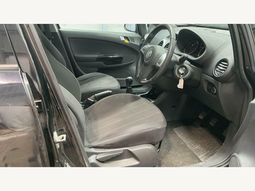 Vauxhall Corsa 1.4I 16V Sxi Black #3