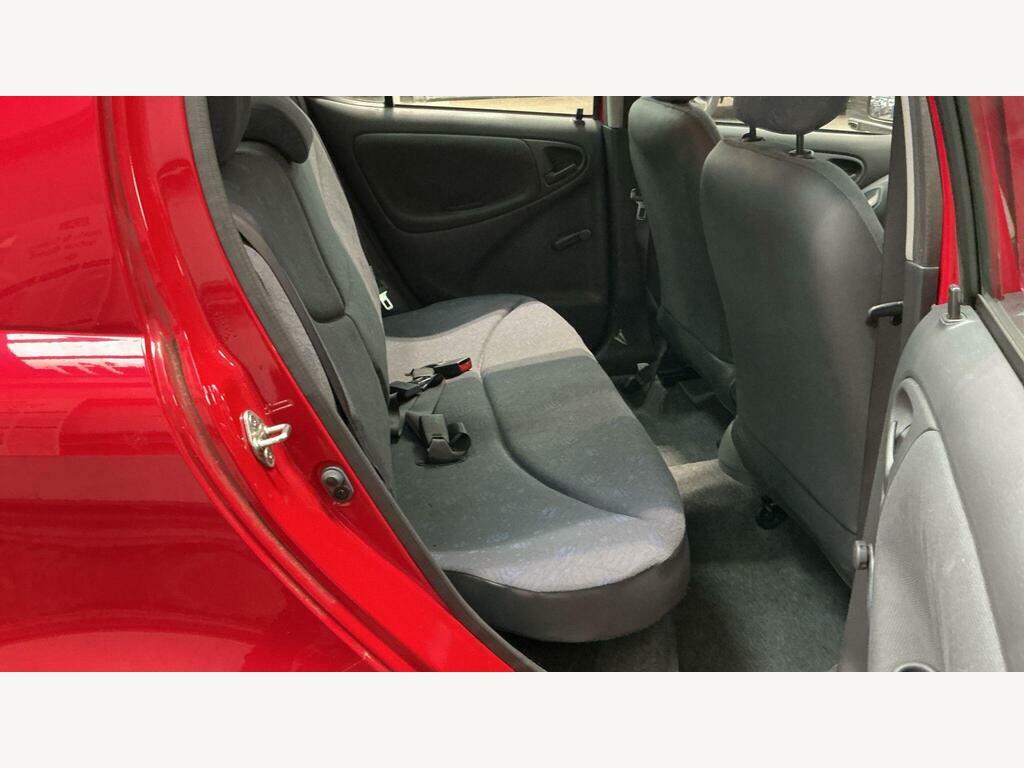 Toyota Yaris 1.0 Vvt-i 16V Gs Red #5