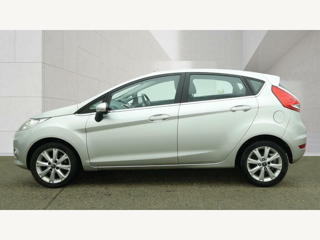 Ford Fiesta 1.25 Zetec 82 Red #5