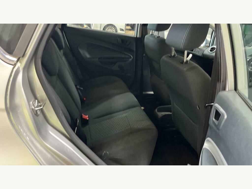Ford Fiesta 1.25 Zetec 82 Red #7