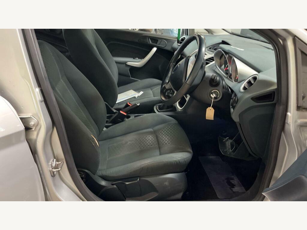 Ford Fiesta 1.25 Zetec 82 Red #6