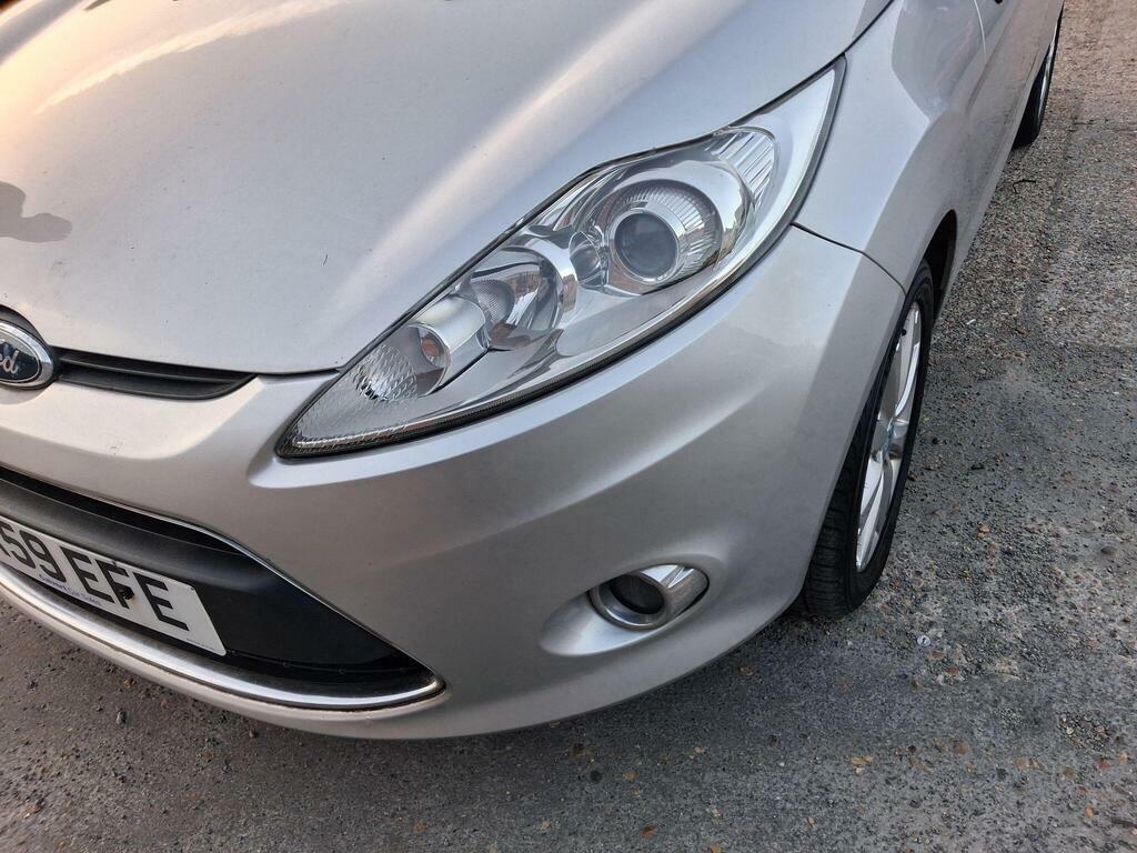 Ford Fiesta Hatchback Blue #18
