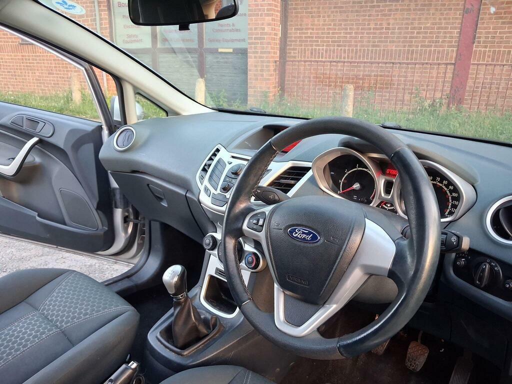 Ford Fiesta Hatchback Blue #13