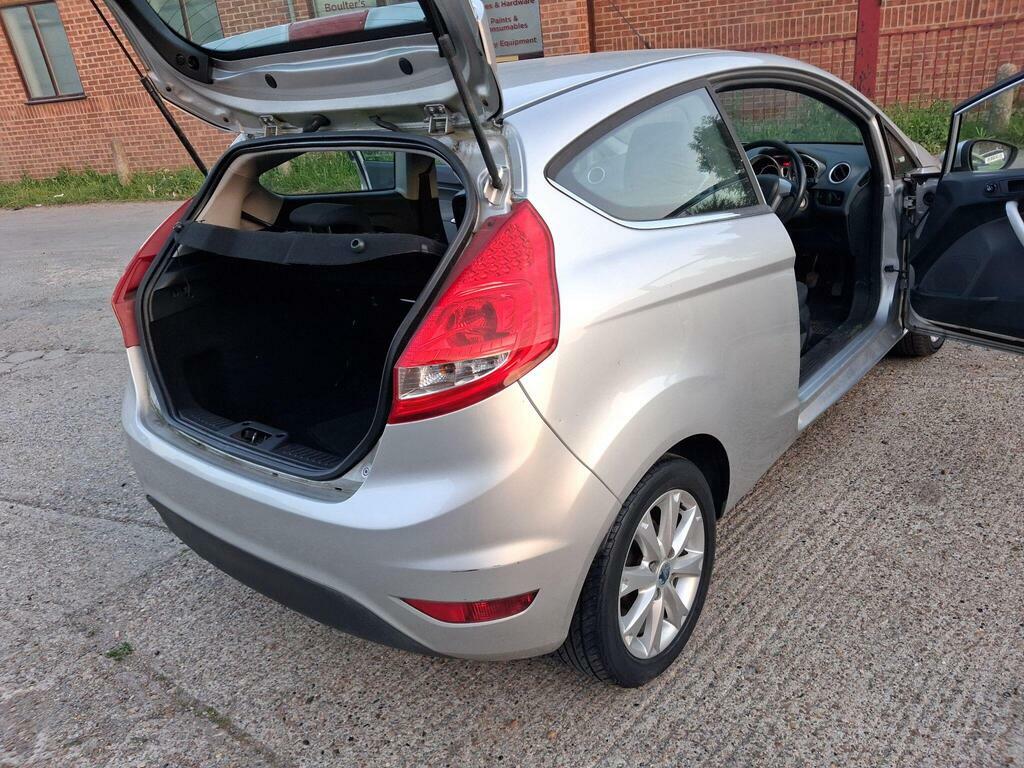 Ford Fiesta Hatchback Blue #9