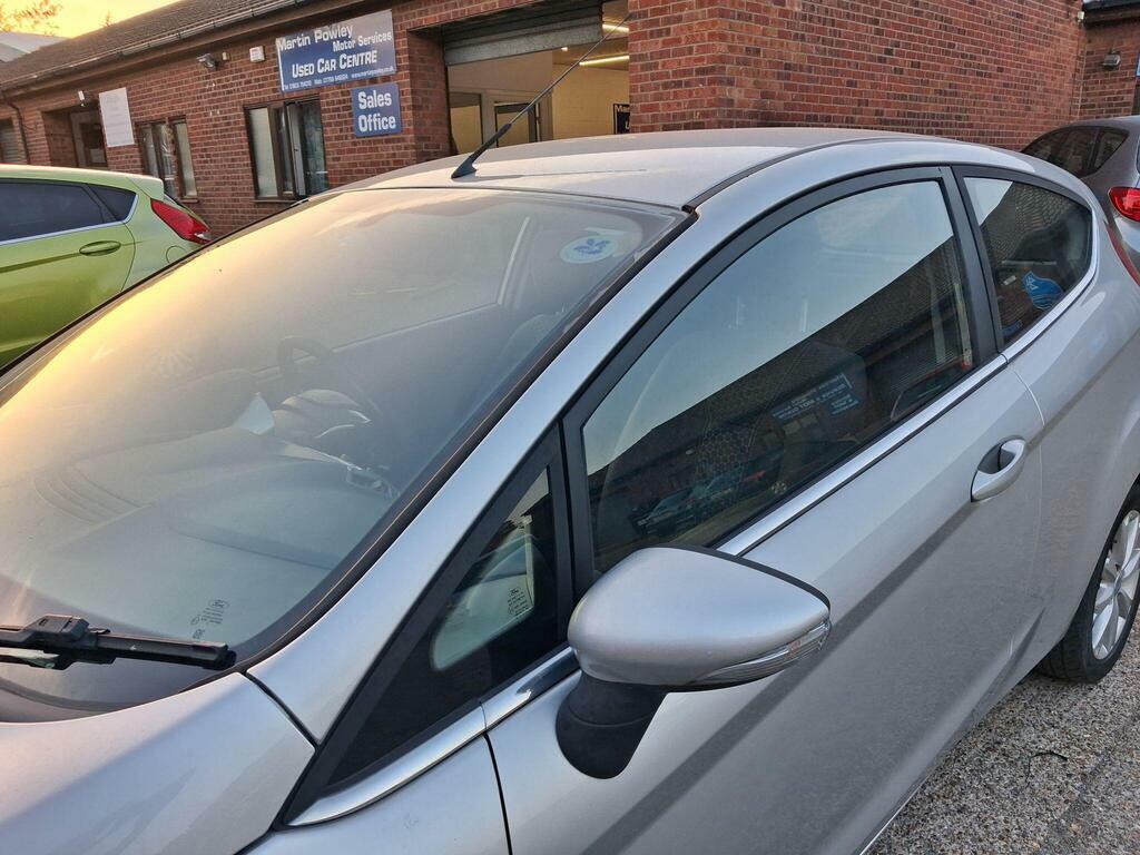 Ford Fiesta Hatchback Blue #19