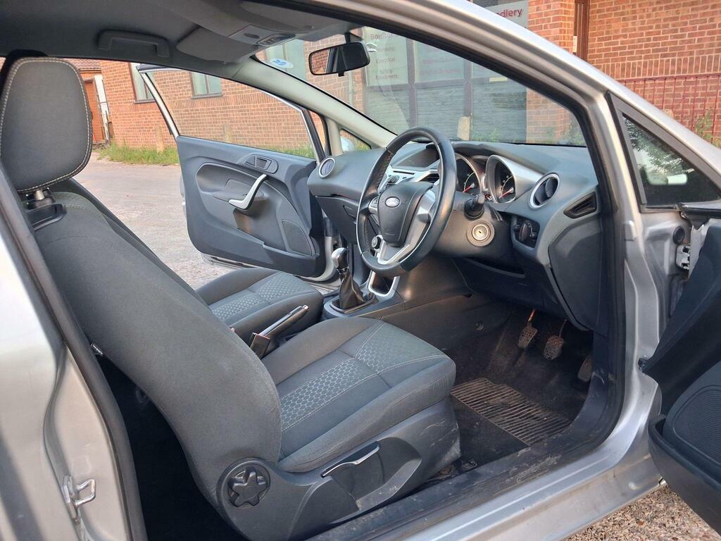 Ford Fiesta Hatchback Blue #20