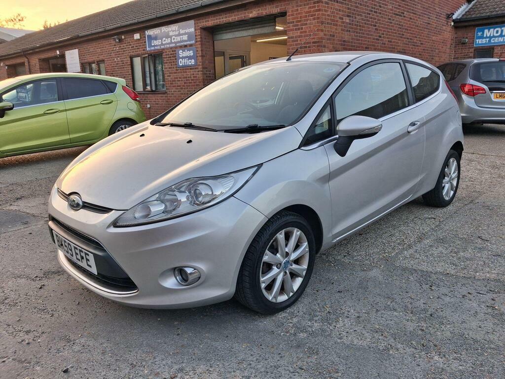 Ford Fiesta Hatchback Blue #1