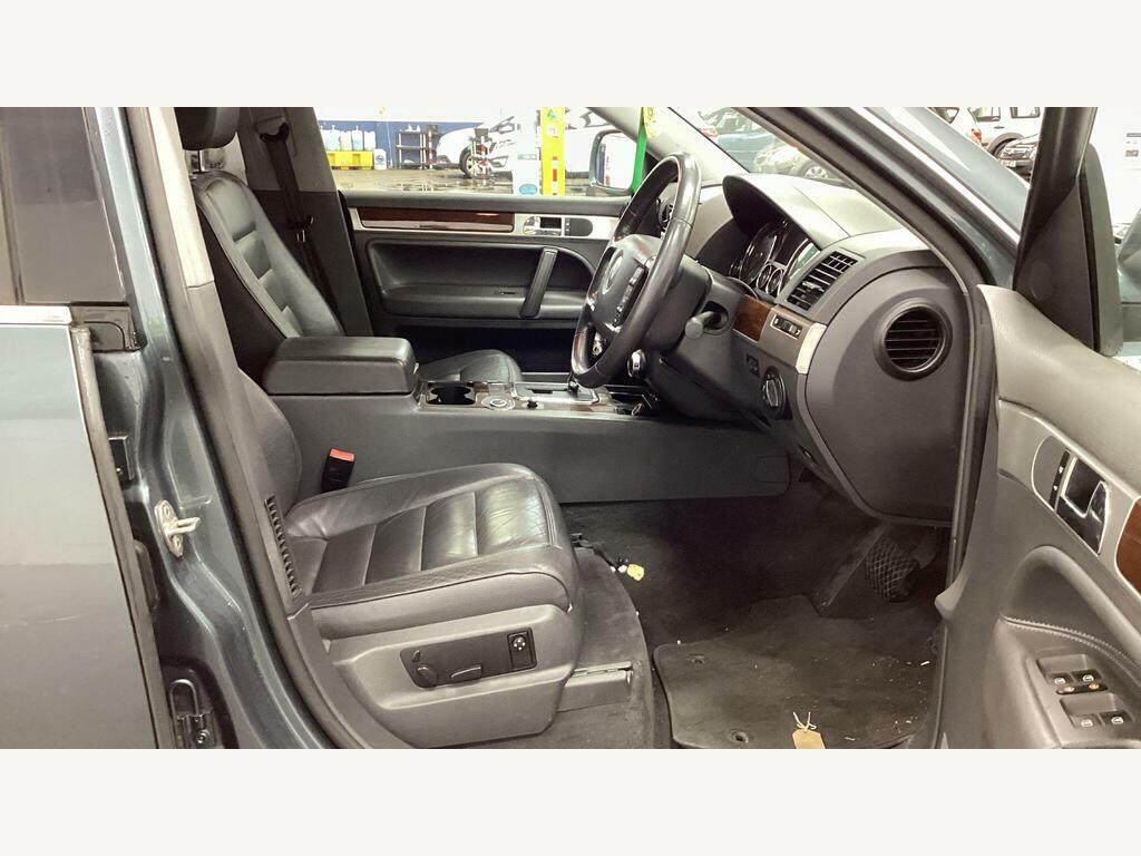 Volkswagen Touareg 3.0 Tdi V6 Sport Grey #4