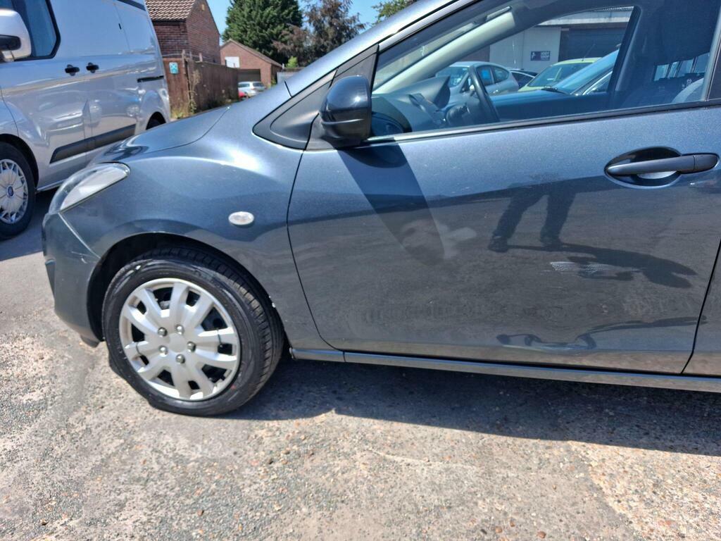 Mazda 2 Hatchback 1.5 Sport Euro 5 201161 Blue #31