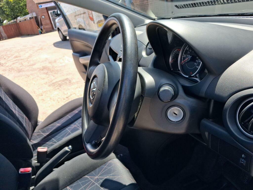 Mazda 2 Hatchback 1.5 Sport Euro 5 201161 Blue #27