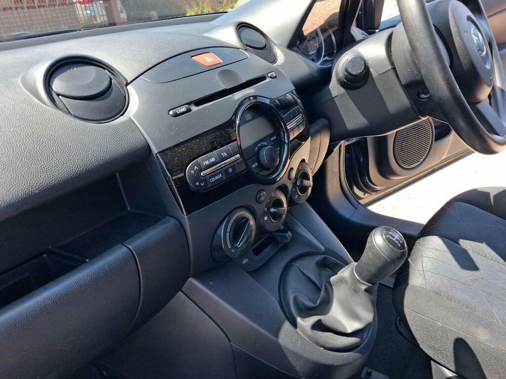 Mazda 2 Hatchback 1.5 Sport Euro 5 201161 Blue #18