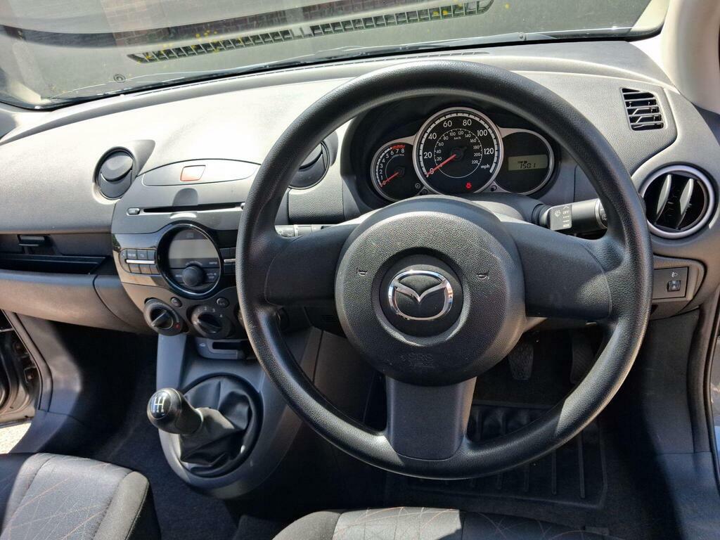 Mazda 2 Hatchback 1.5 Sport Euro 5 201161 Blue #24