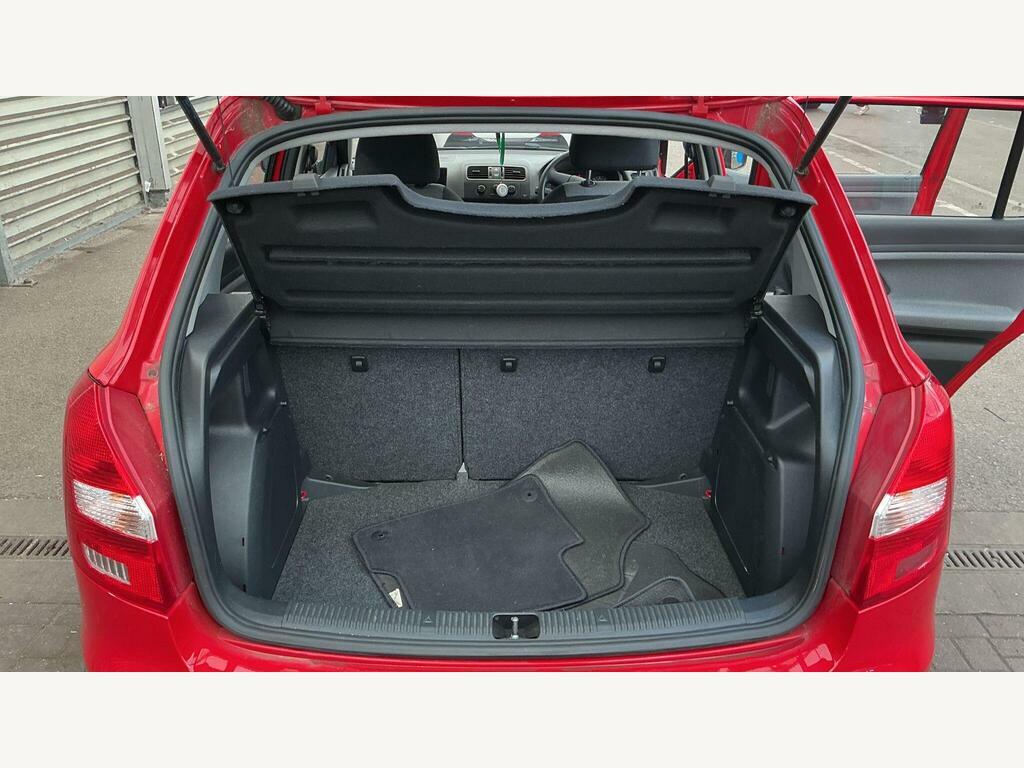 Skoda Fabia 1.6 16V 1 Tiptronic Black #11