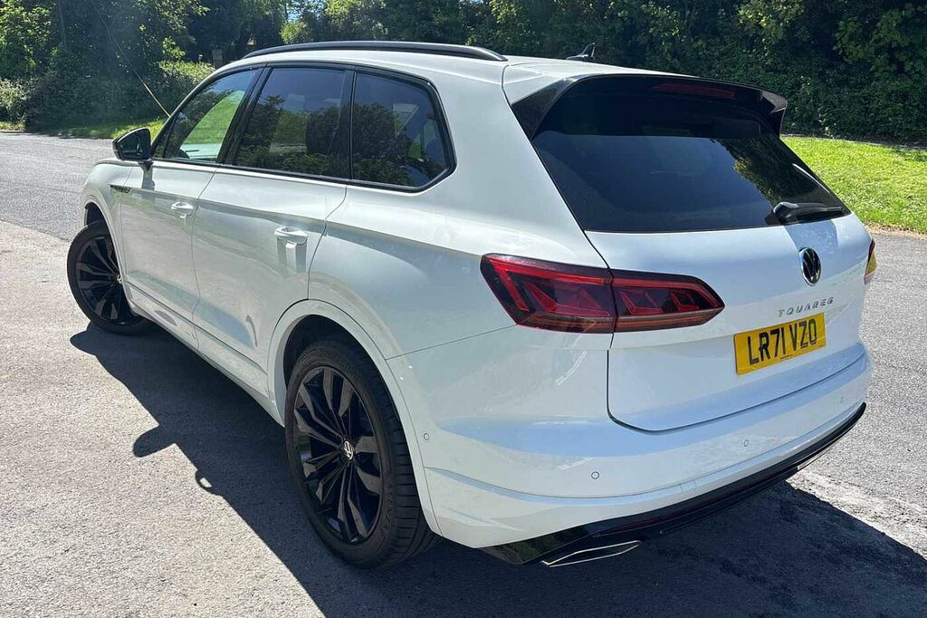 Volkswagen Touareg 3.0 V6 Tdi 4Motion Black Edition Tip Ai LR71VZO White #3