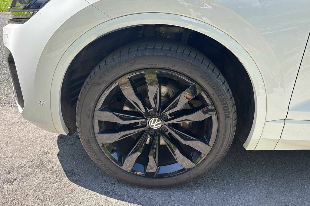 Volkswagen Touareg 3.0 V6 Tdi 4Motion Black Edition Tip Ai LR71VZO White #5