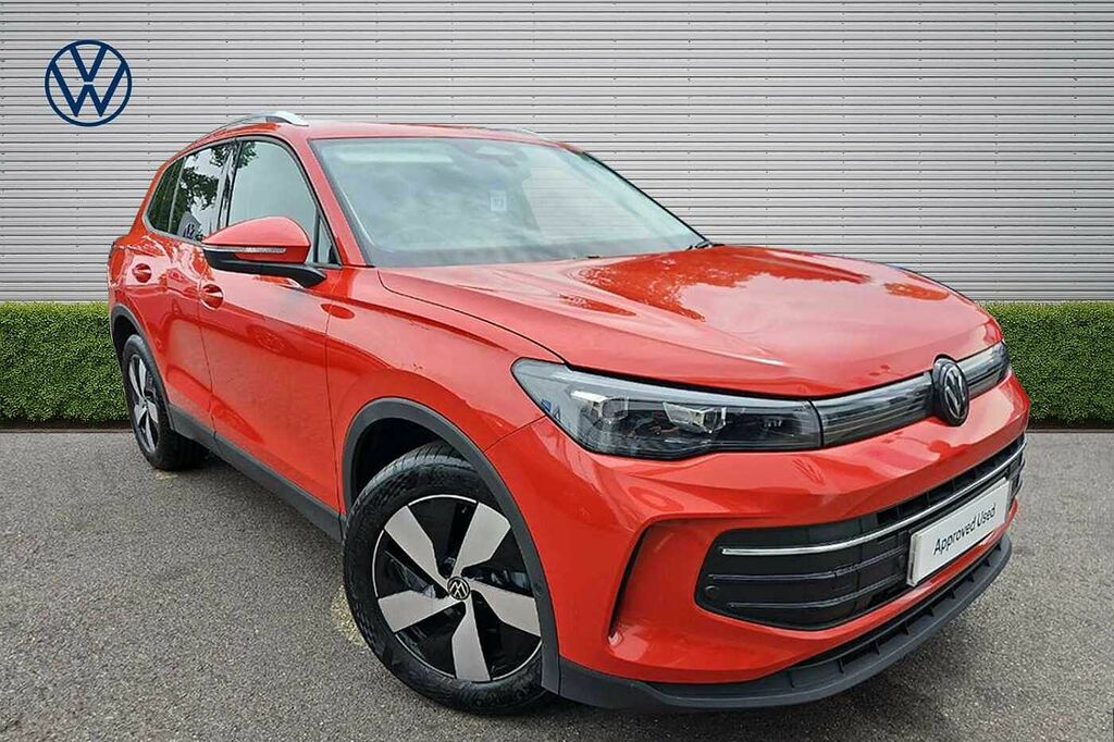 Volkswagen Tiguan 1.5 Etsi 150 Match Dsg Red