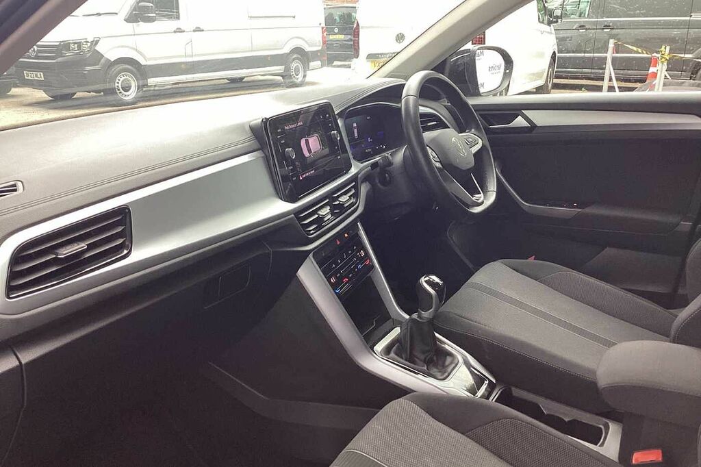 Volkswagen T-Roc 1.5 Tsi Life LS72HWM Black #2