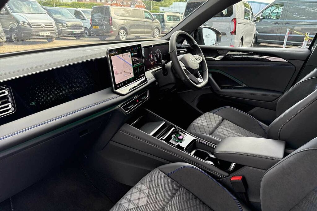 Volkswagen Tiguan 2.0 Tsi 204 4Motion Black Edition Dsg RA75GTU Grey #2