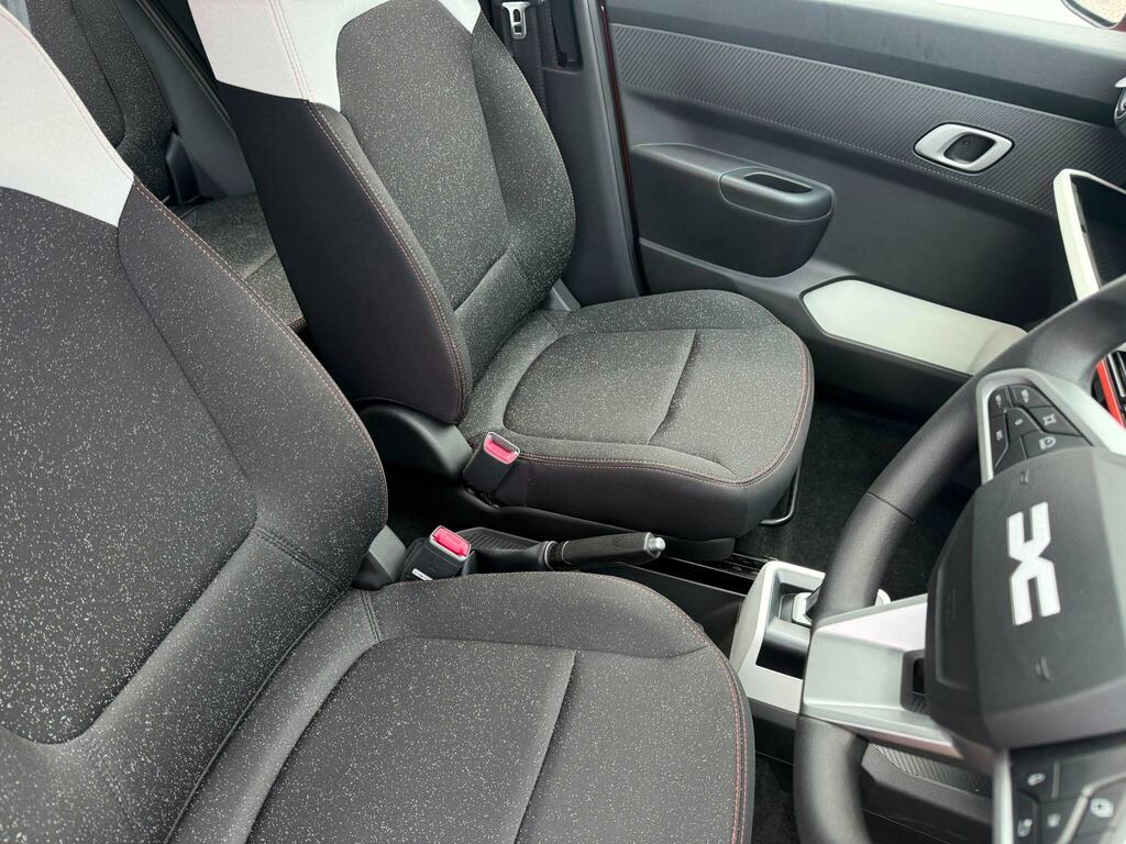 Dacia Spring 45 26.8Kwh Expression RJ26UHK Red #5