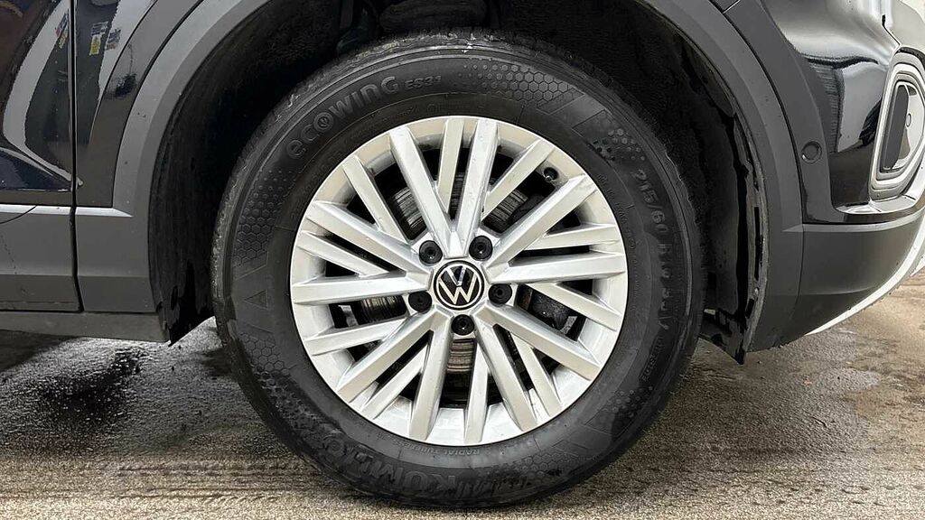 Volkswagen T-Roc 1.5 Tsi Life OE72NVZ Black #5