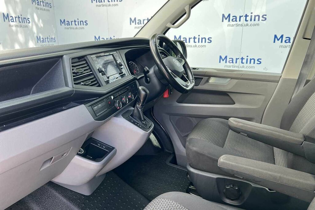 Volkswagen Transporter T30 Kombi Highline Swb 150 Ps 2.0 Tdi 7Sp Dsg App RJ70BHU Black #2