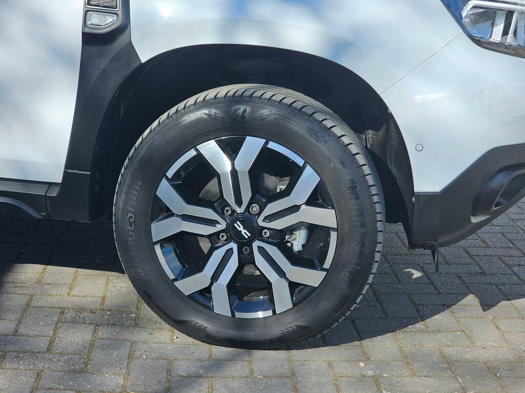Dacia Duster 1.3 Tce Journey Upgo Euro 6 Ss RE24XBH White #5
