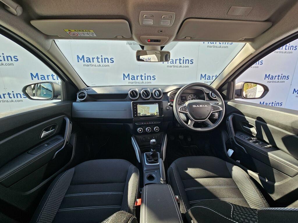 Dacia Duster 1.3 Tce Journey Upgo Euro 6 Ss RE24XBH White #2