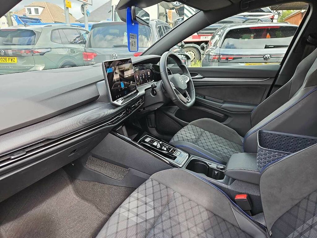 Volkswagen Golf 1.5 Etsi 150 R-line Dsg RV25ZWJ Black #2
