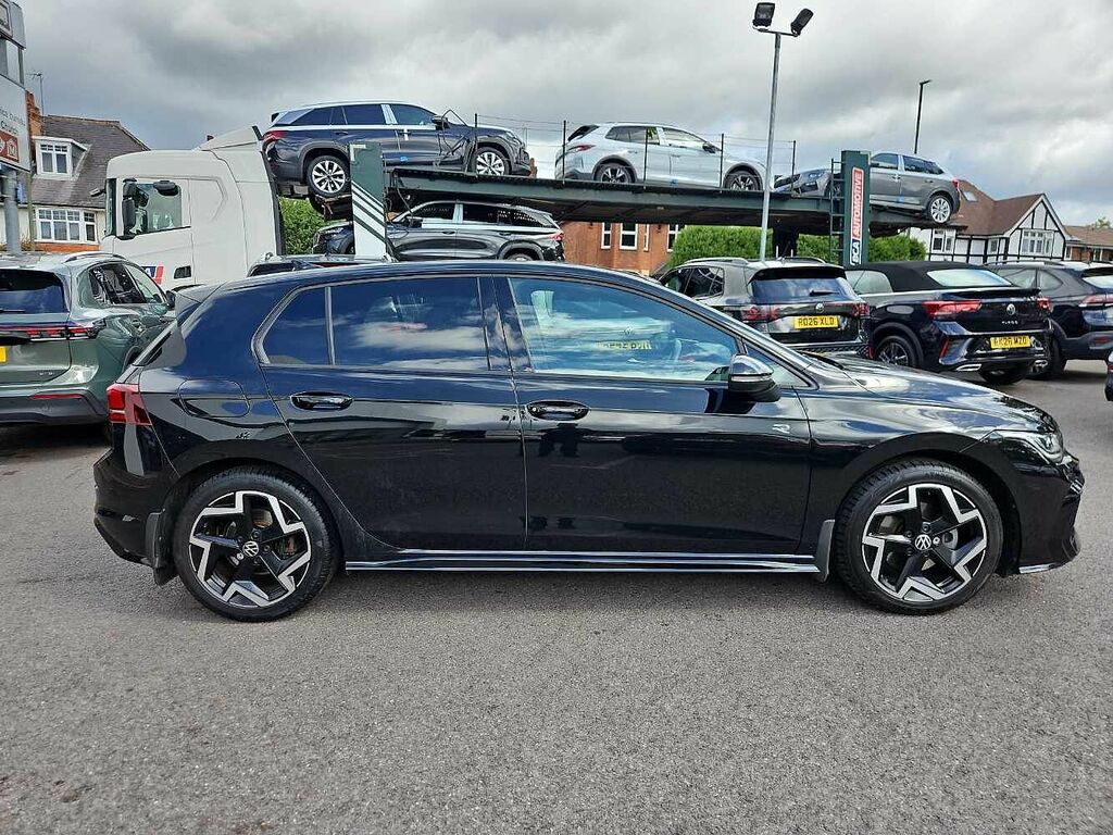 Volkswagen Golf 1.5 Etsi 150 R-line Dsg RV25ZWJ Black #4