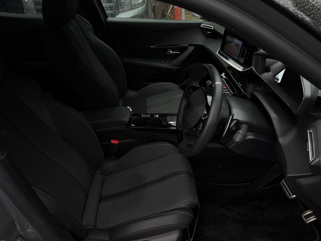 Peugeot 2008 Puretech Active U4209 Ulez White #11