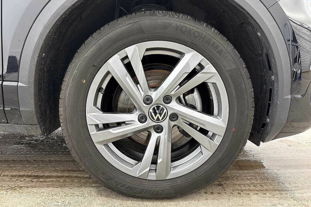 Volkswagen T-Roc 1.5 Tsi R-line Dsg Black #5