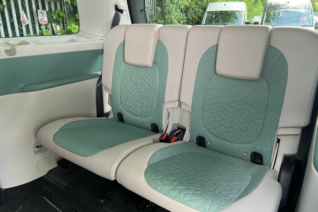 Volkswagen ID.Buzz Pro 79Kwh Style Mpv White #18