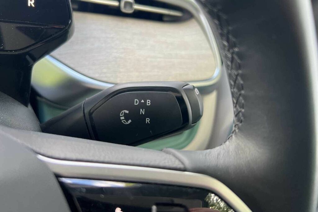 Volkswagen ID.Buzz Pro 79Kwh Style Mpv White #8