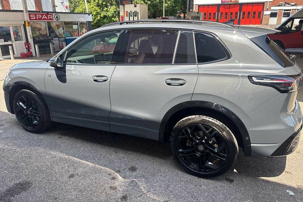 Volkswagen Tiguan 2.0 Tsi 265 4Motion Black Edition Dsg Pano R RF75ETK Grey #4