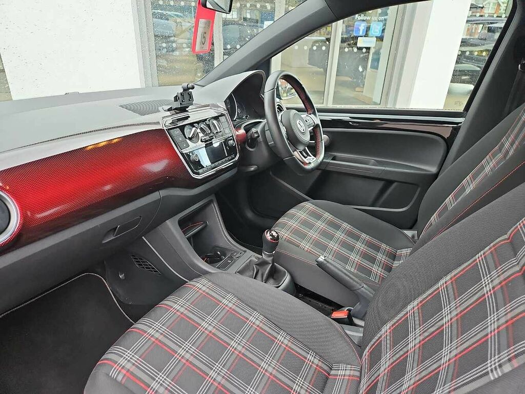 Volkswagen Up 1.0 115Ps Up Gti DA19AYB Black #2