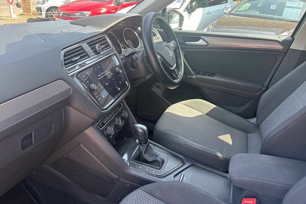 Volkswagen Tiguan Allspace 1.5 Tsi Evo Match Dsg Winter Packkeyless En Grey #2